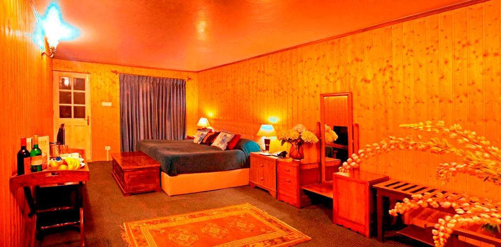Nedous Hotel Gulmarg Room photo